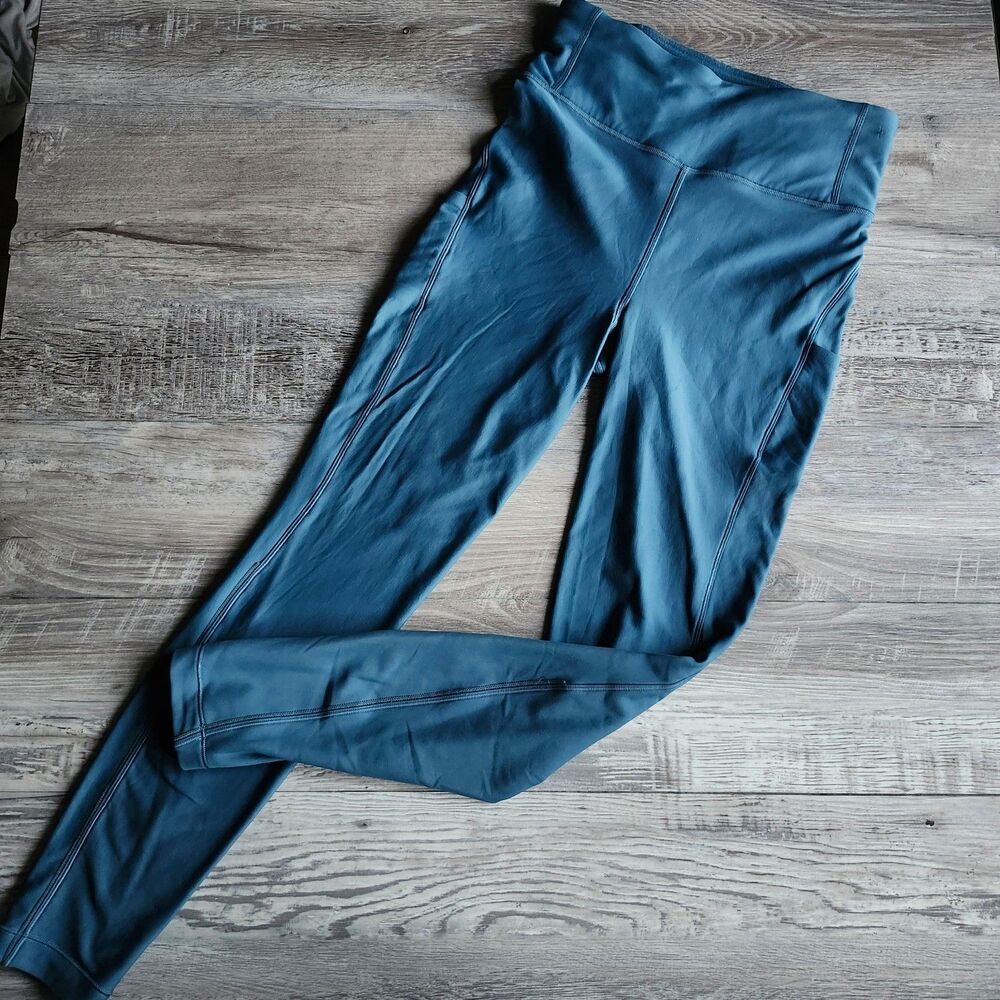 (8) Lululemon Flurry Up Super High-Rise Tight 25"